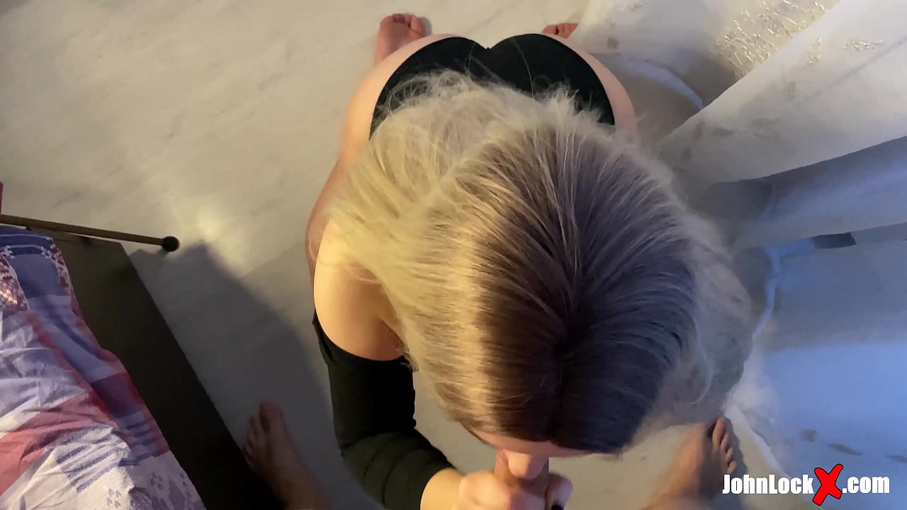 ຫົວແດງດູດ Dick ແລະ fucking ເຖິງ, ໄດ້ຮັບການ Cum ສຸດກົ້ນຂອງນາງ